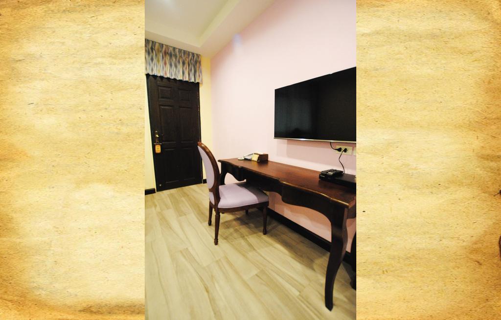 Focal Local Bed & Breakfast Bangkok Ngoại thất bức ảnh