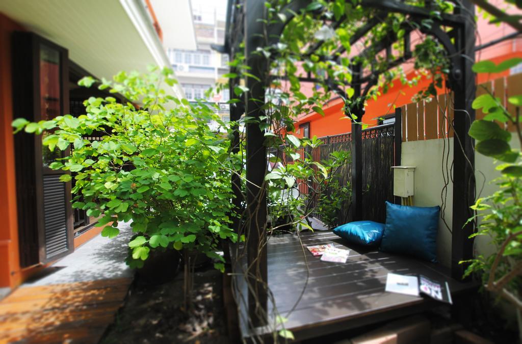 Focal Local Bed & Breakfast Bangkok Ngoại thất bức ảnh