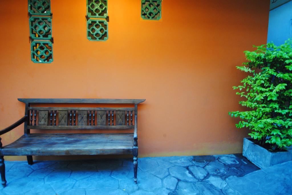 Focal Local Bed & Breakfast Bangkok Ngoại thất bức ảnh